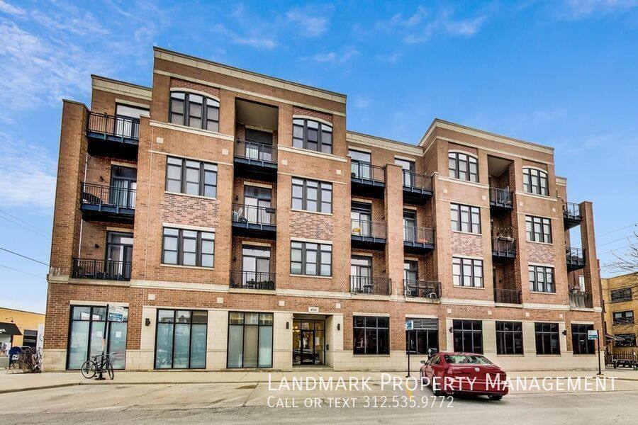 Apartment for rent at 4755 N Washtenaw Ave #209, Chicago, IL 60625