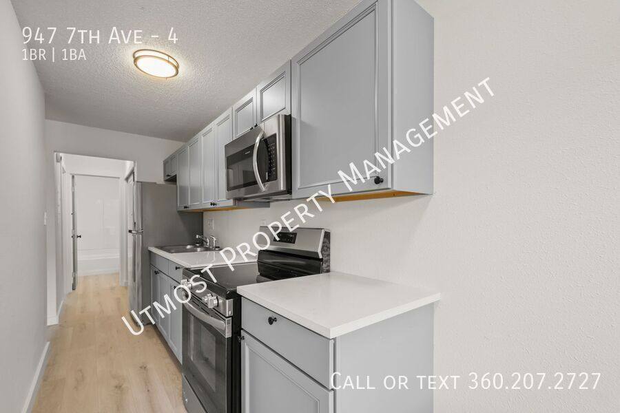 Apartment for rent at 947 7th Ave #4, Longview, WA 98632