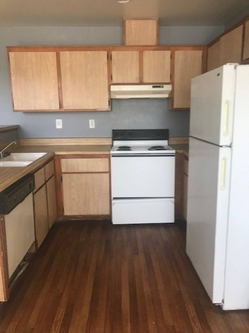 Apartment for rent at 4162 Orbit Ave, Las Vegas, NV 89115