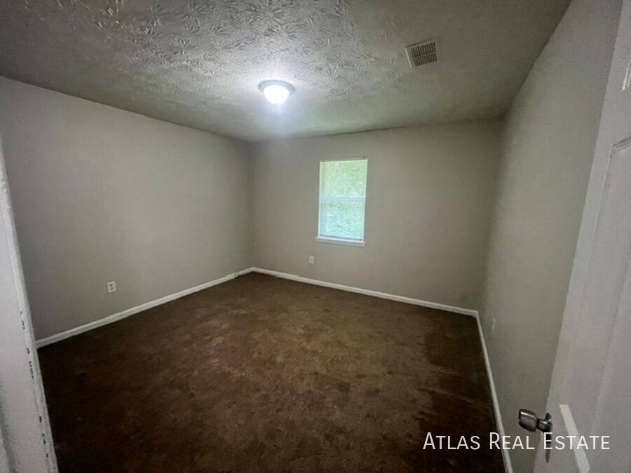 Apartment for rent at 200 N Bluff Rd, Athens, GA 30607