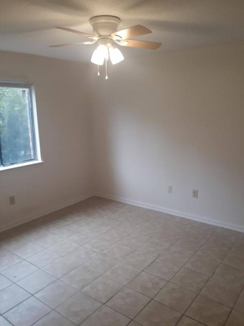 Apartment for rent at 1522 Parkway Court #B7, Greenwood, SC 29646