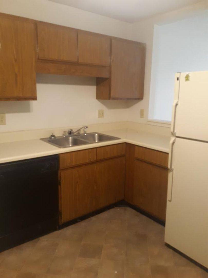 Apartment for rent at 1522 Parkway Court #B7, Greenwood, SC 29646