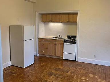 Apartment for rent at 2 Elmwood Ave, Winchester, MA 01890