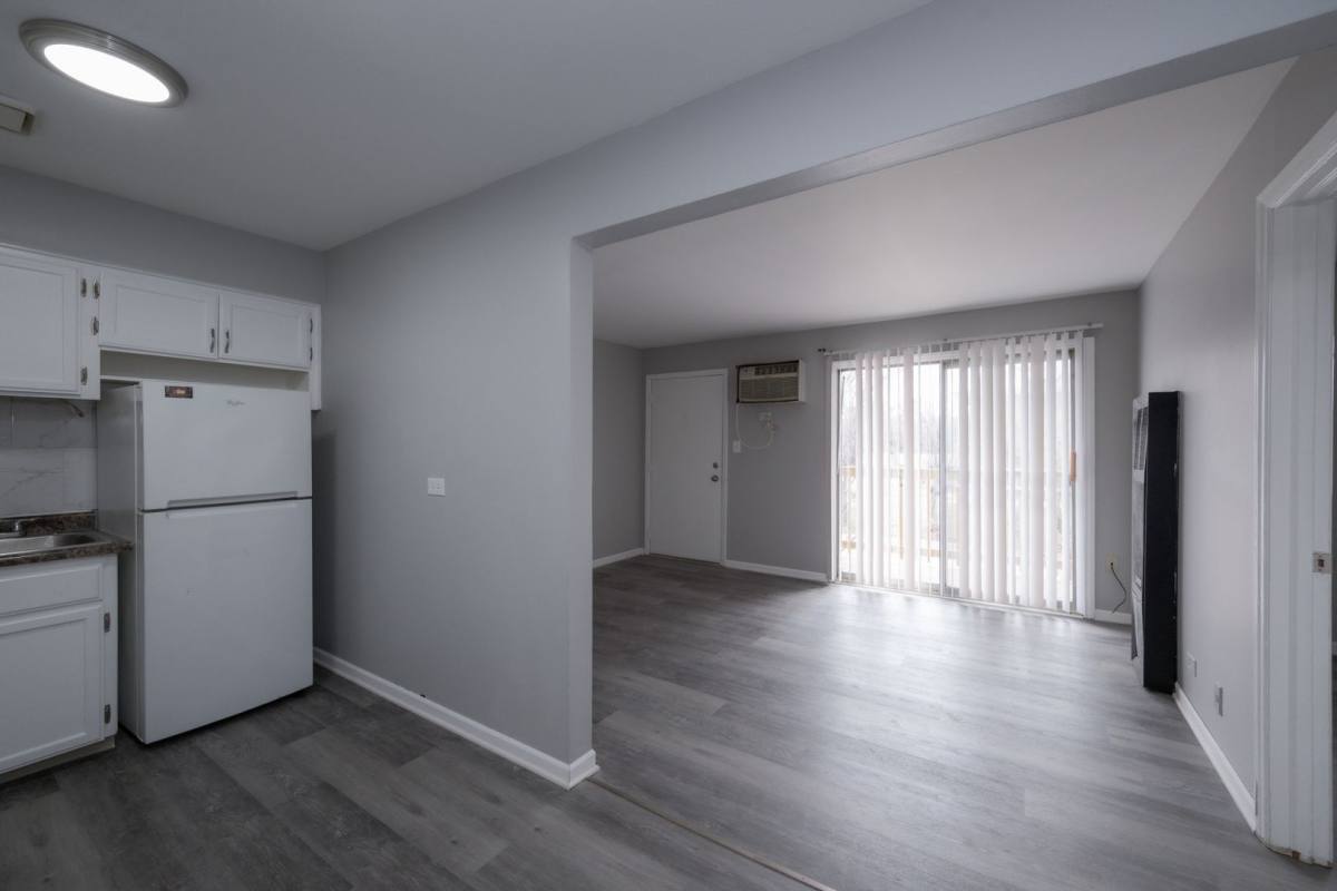 Apartment for rent at 15302-03 Knox, Oak Forest, IL 60452