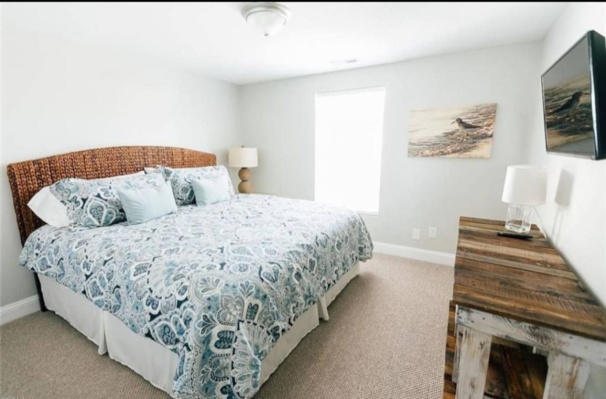 Apartment for rent at 3212 Arctic Ave, Virginia Beach, VA 23451