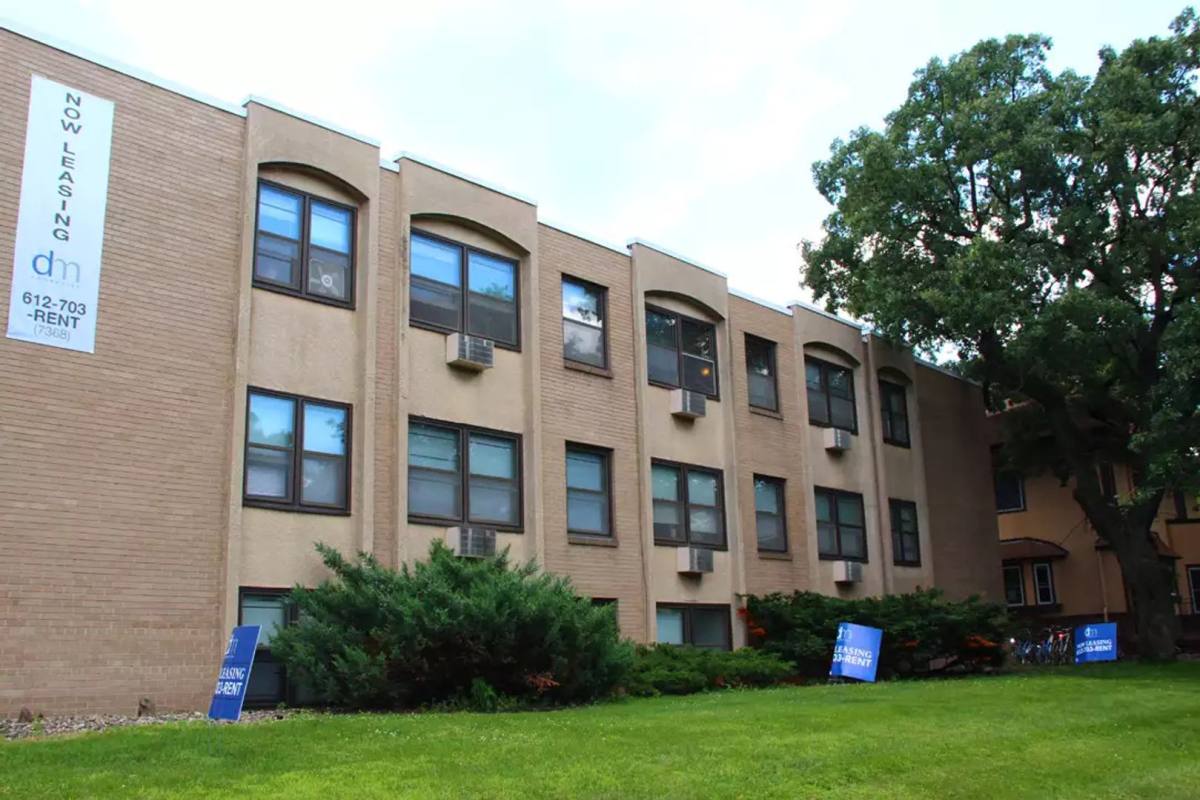 Apartment for rent at 526 11th Ave SE, Minneapolis, MN 55414