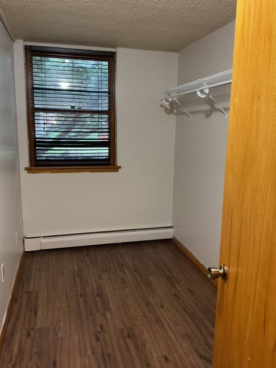 Apartment for rent at 526 11th Ave SE, Minneapolis, MN 55414