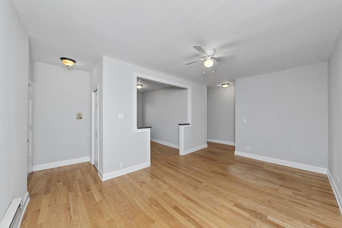 Apartment for rent at 3728 N Pine Grove Ave, Chicago, IL 60613