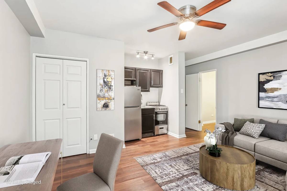 Apartment for rent at 1140 N Lasalle St, Chicago, IL 60602