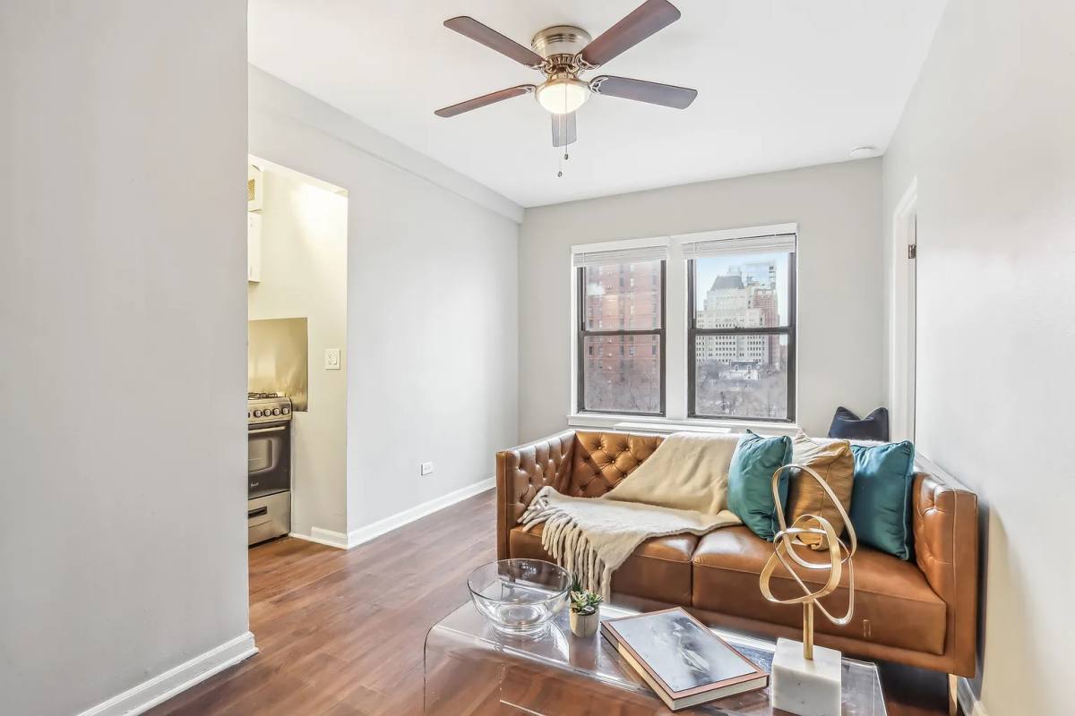 Apartment for rent at 1140 N Lasalle St, Chicago, IL 60602