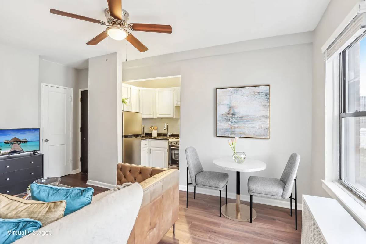 Apartment for rent at 1140 N Lasalle St, Chicago, IL 60602