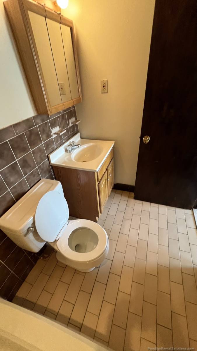 Apartment for rent at 153 Main St #5, Marlborough, MA 01752