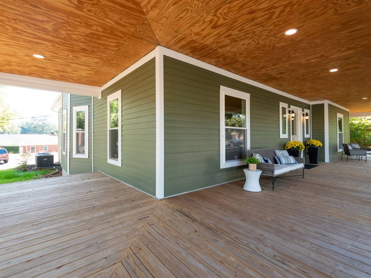 House for rent at 402 S Chester St, Gastonia, NC 28052
