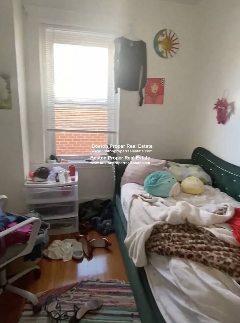 Apartment for rent at 64 Hemenway St #27, Boston, MA 02115