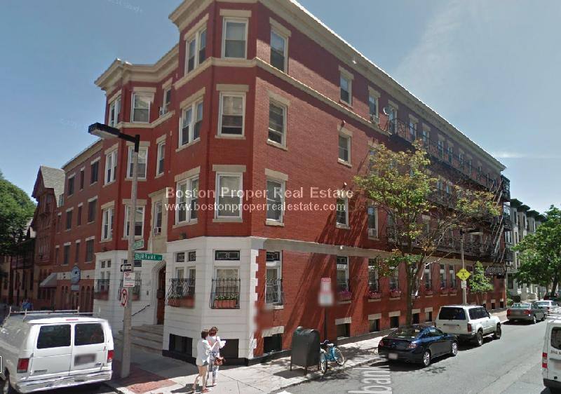 Apartment for rent at 64 Hemenway St #27, Boston, MA 02115