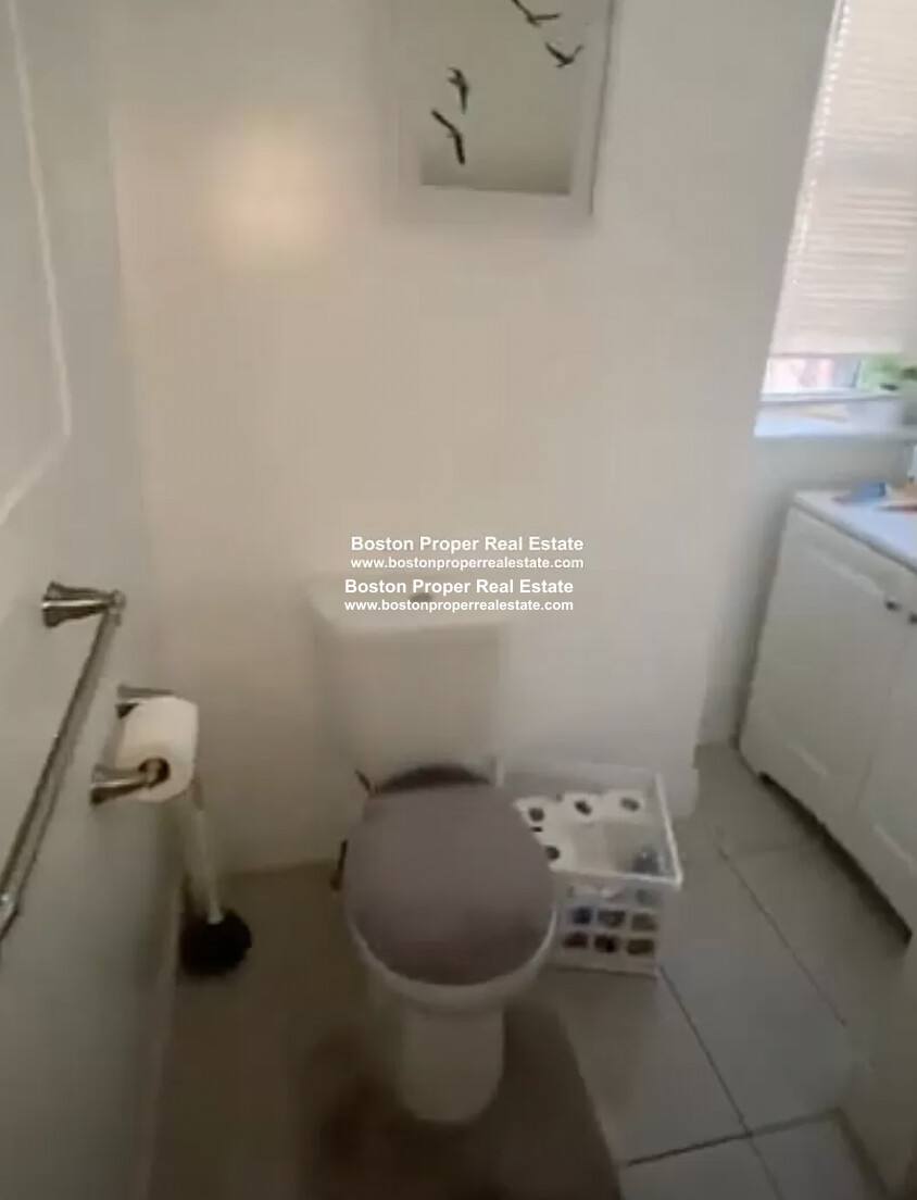 Apartment for rent at 64 Hemenway St #27, Boston, MA 02115