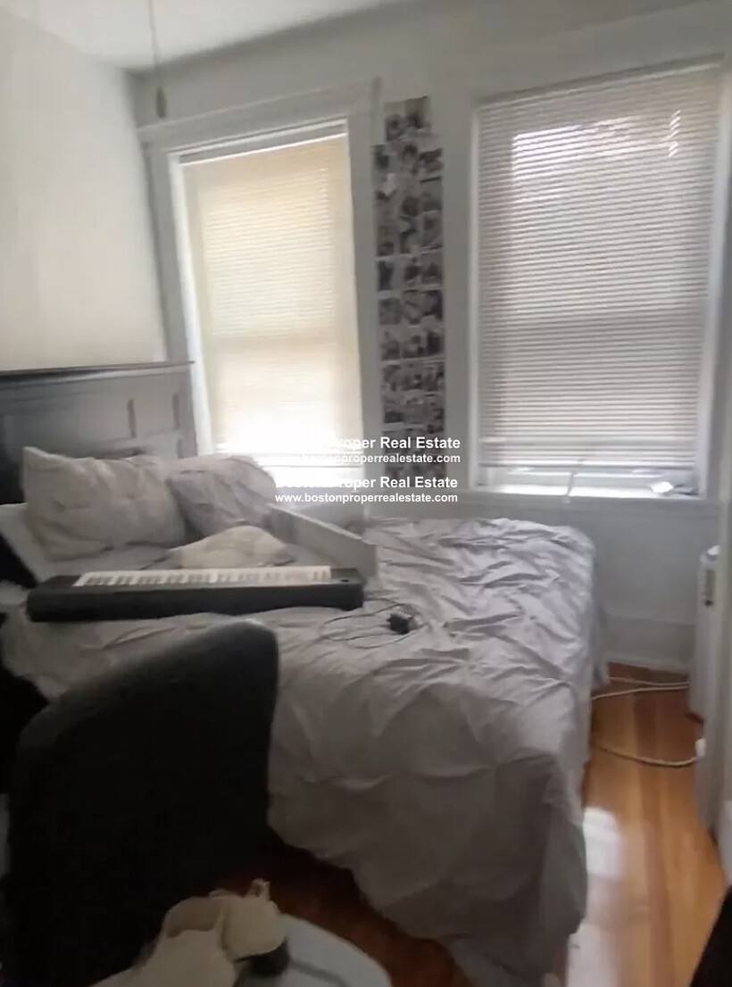 Apartment for rent at 64 Hemenway St #27, Boston, MA 02115