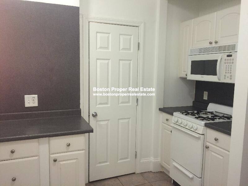 Apartment for rent at 26 Hemenway St #4, Boston, MA 02115