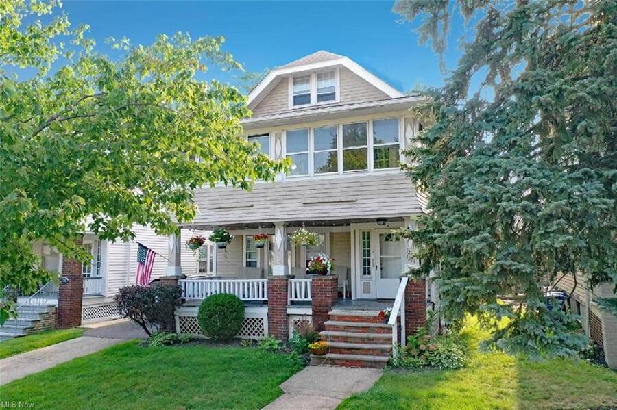 Apartment for rent at 1271 Jackson Ave, Lakewood, OH 44107