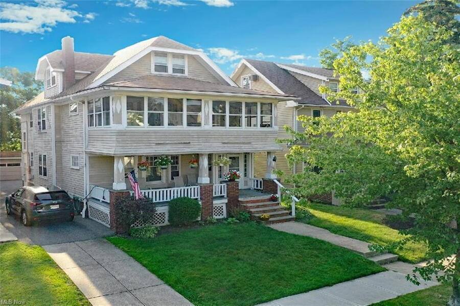 Apartment for rent at 1271 Jackson Ave, Lakewood, OH 44107