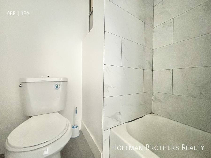 Apartment for rent at 5179 S Western Ave #201, Los Angeles, CA 90062