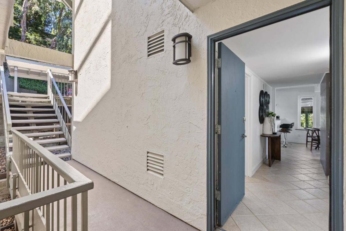 Condo for rent at 132 Lower Anchorage Rd, Sausalito, CA 94965