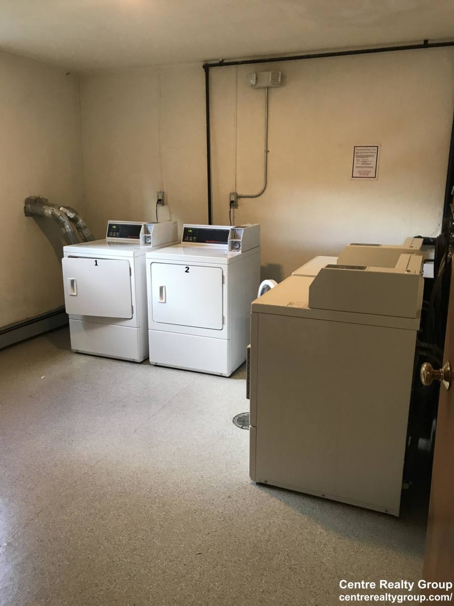 Apartment for rent at 288 Grove St #10, Auburndale, MA 02466