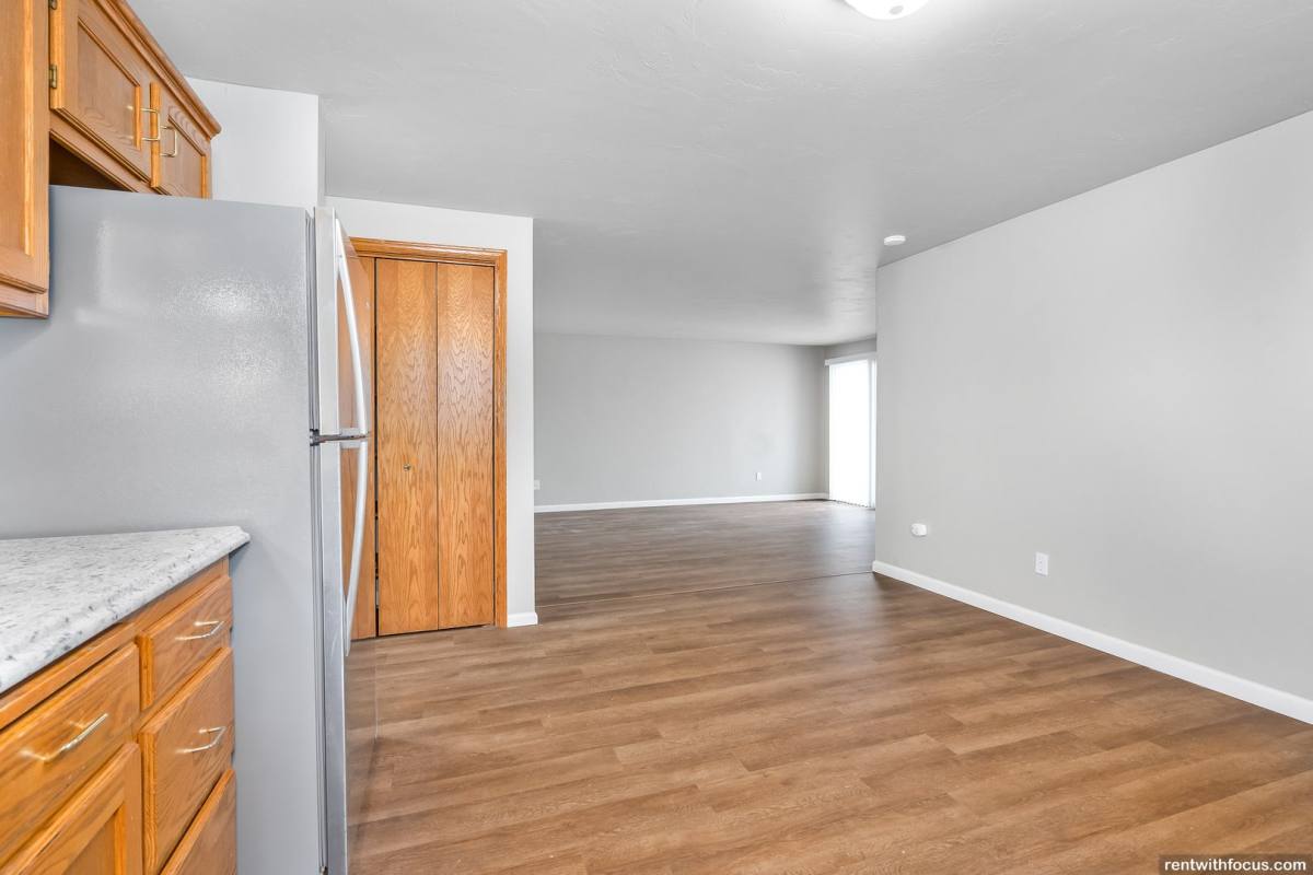 Townhouse for rent at 3835 E River Dr, Green Bay, WI 54301