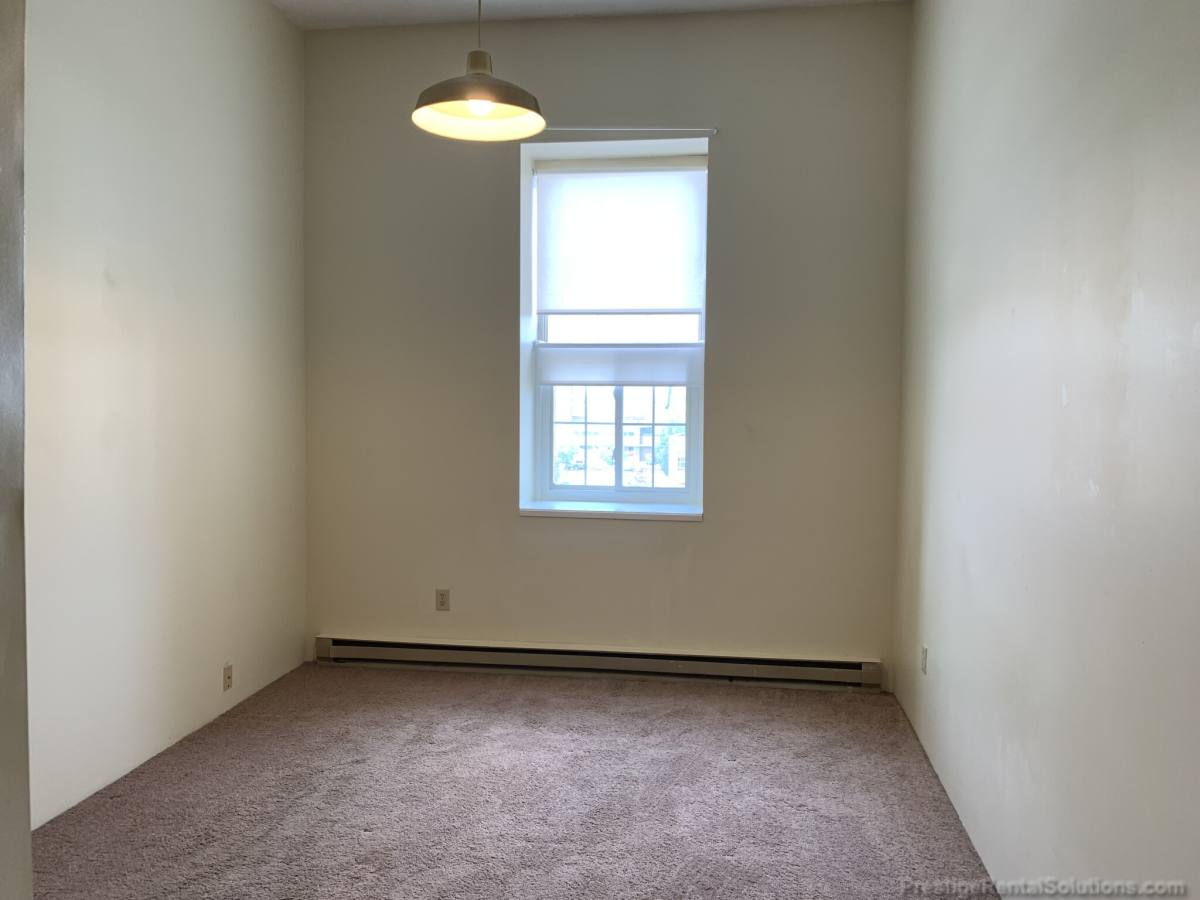 Apartment for rent at 11 Willow St #402, Fitchburg, MA 01420