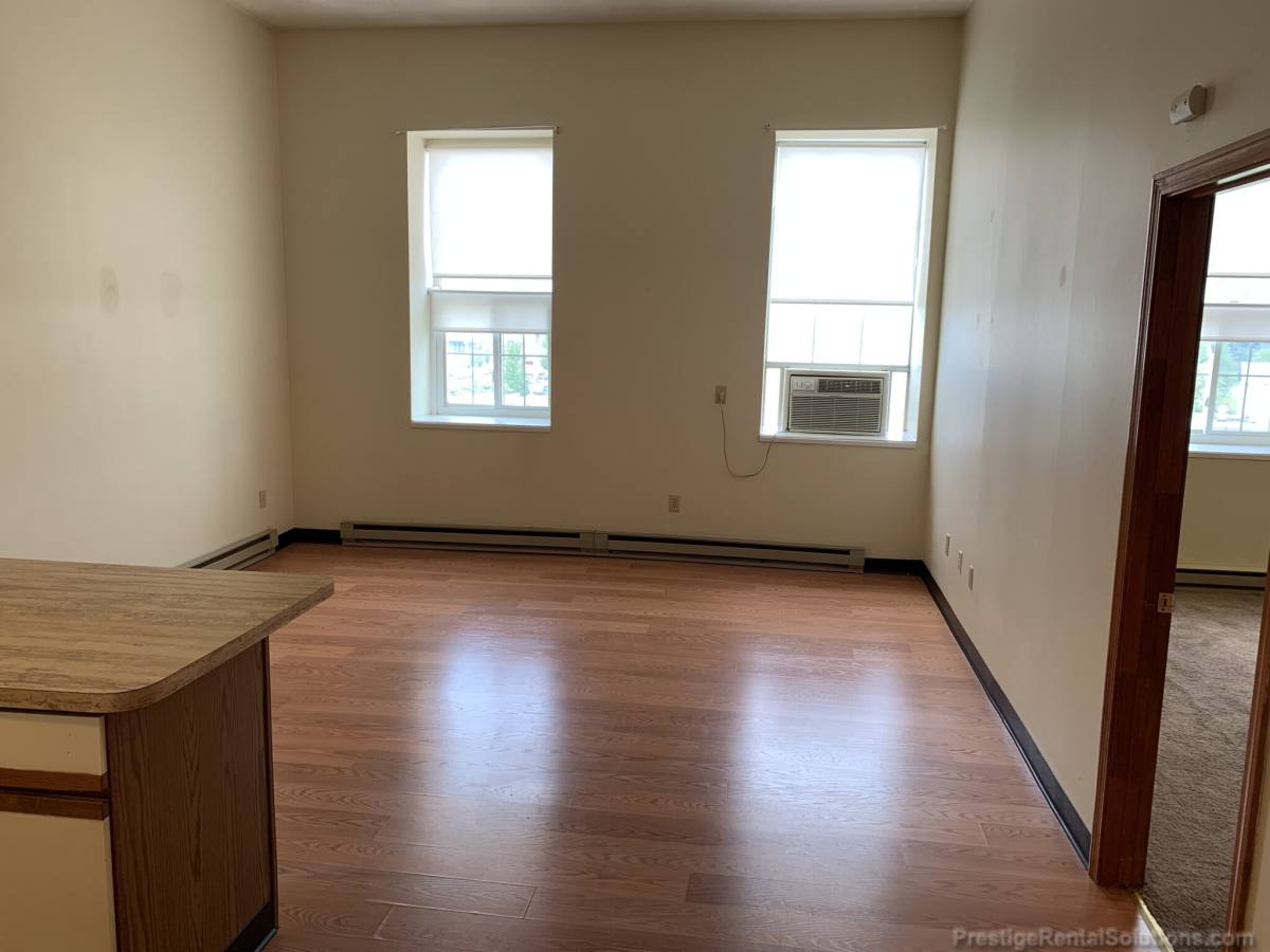 Apartment for rent at 11 Willow St #402, Fitchburg, MA 01420