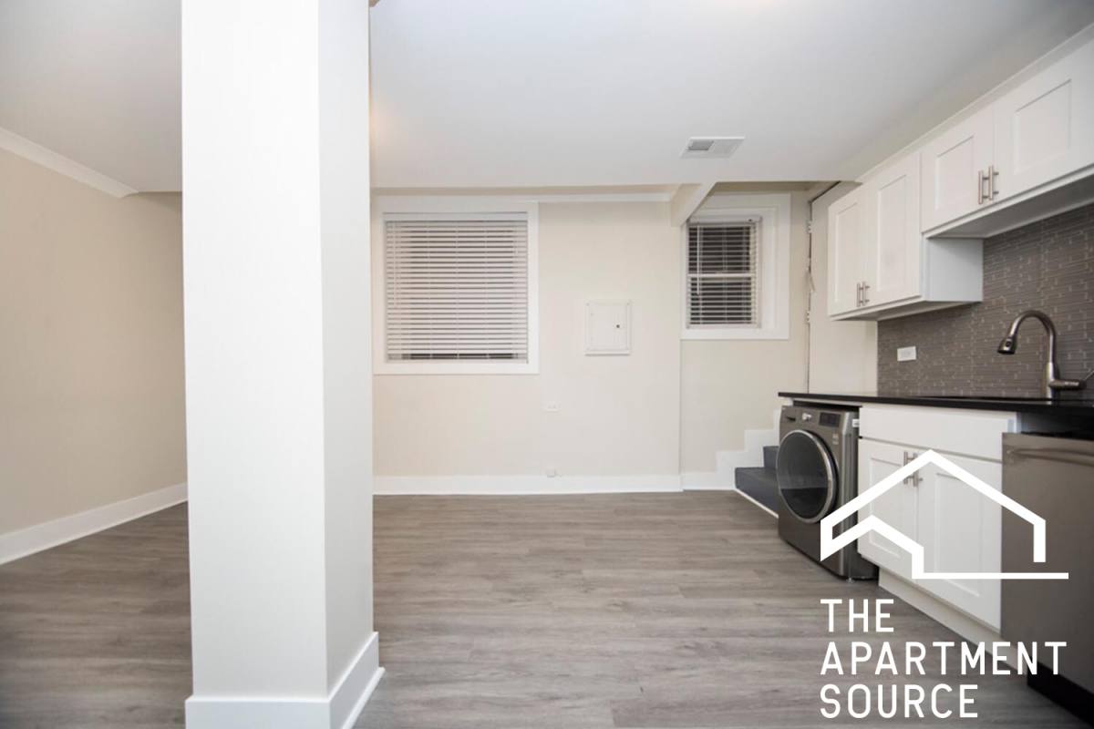 Apartment for rent at 6485 W Roscoe St #GDN, Chicago, IL 60613