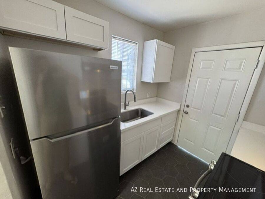 Apartment for rent at 1036 N 16th St, Phoenix, AZ 85006