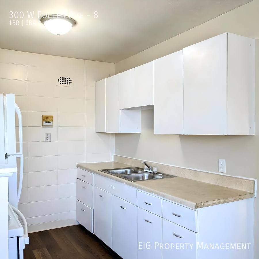 Apartment for rent at 300 W Fuller Ave #8, Saint Paul, MN 55103