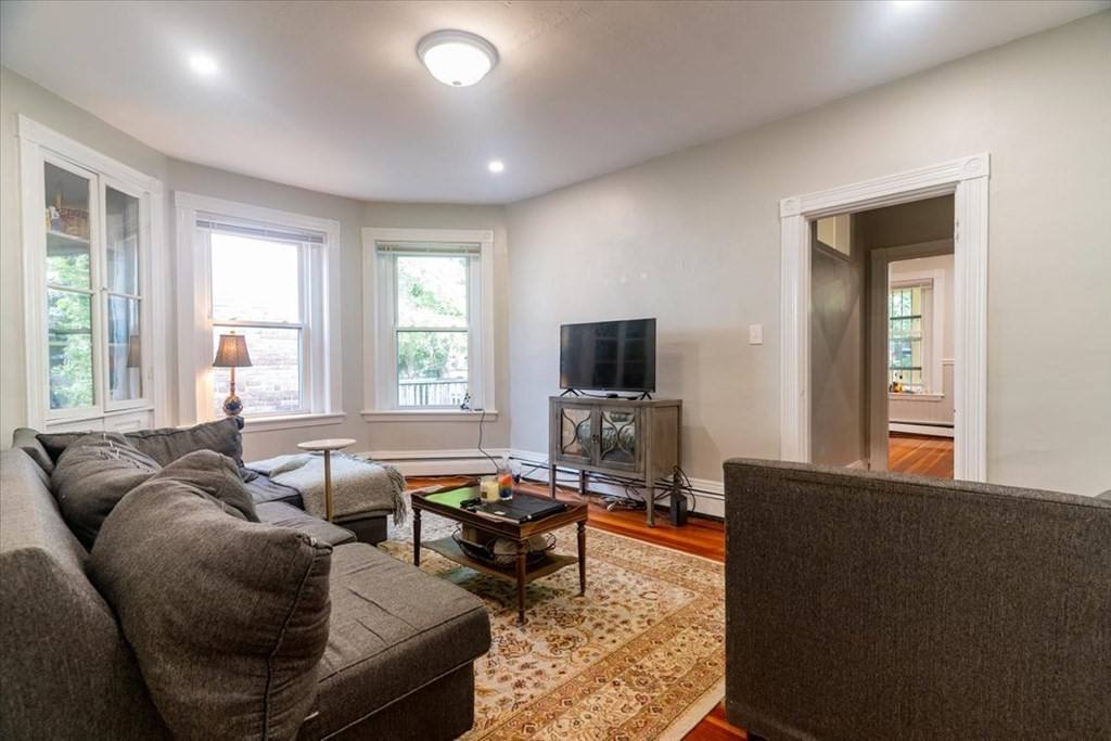Apartment for rent at 862 Huntington Ave #2, Boston, MA 02115
