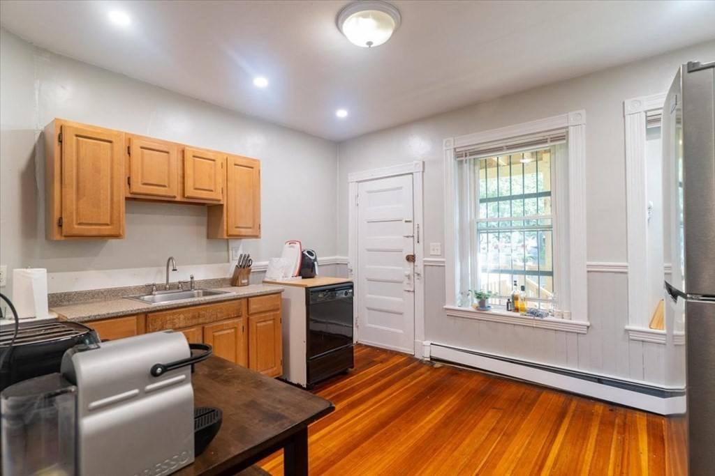 Apartment for rent at 862 Huntington Ave #2, Boston, MA 02115