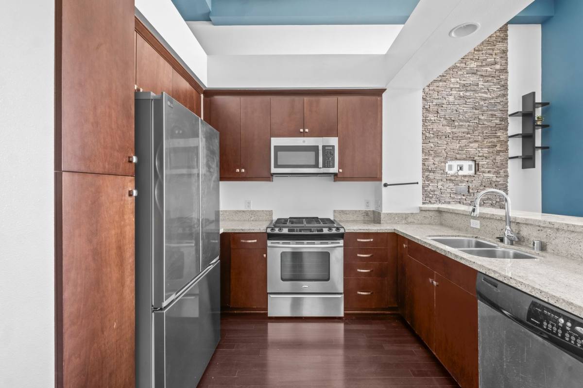 Condo for rent at 1901 S Victoria Ave, Oxnard, CA 93035