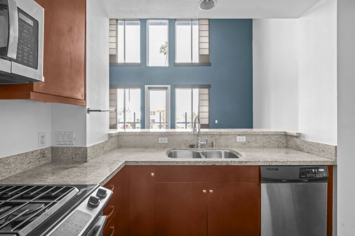 Condo for rent at 1901 S Victoria Ave, Oxnard, CA 93035