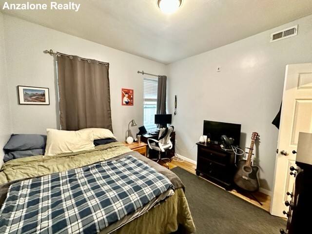 House for rent at 2 Baldwin Place #2R, Boston, MA 02113