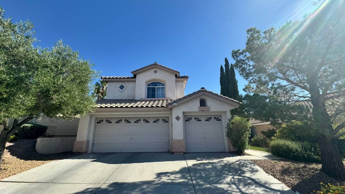 House for rent at 9716 Ridge Creek Place, Las Vegas, NV 89134