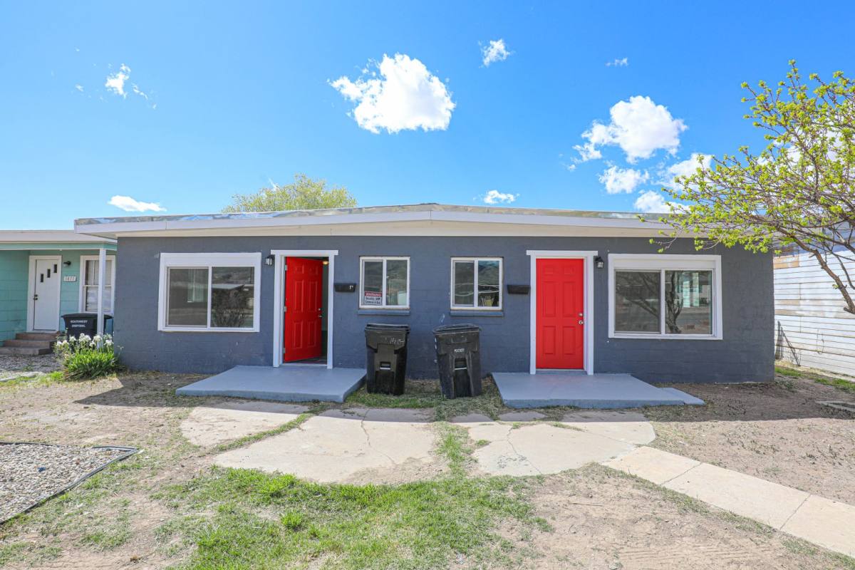 Apartment for rent at 1413 N Florida Ave, Alamogordo, NM 88310