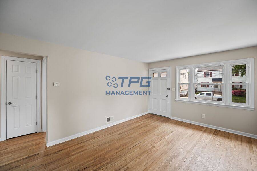 House for rent at 813 Union St, Linden, NJ 07036