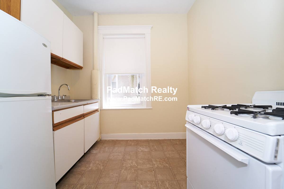 Apartment for rent at 161 Kelton St #15, Allston, MA 02134