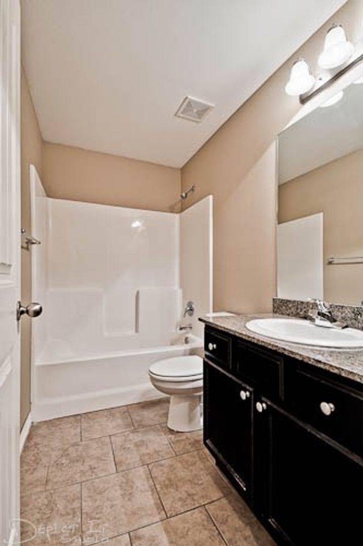 Apartment for rent at 3509 W Cedar Circle, Rogers, AR 72756