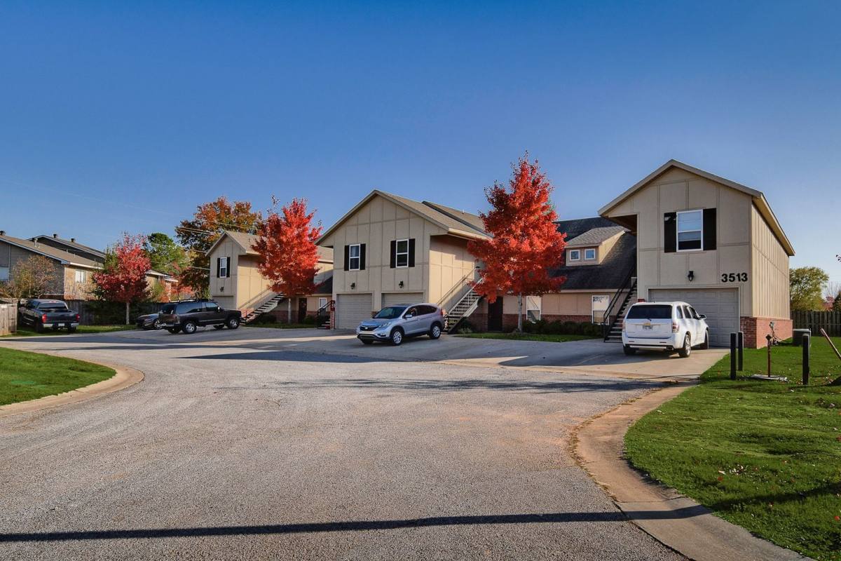 Apartment for rent at 3509 W Cedar Circle, Rogers, AR 72756