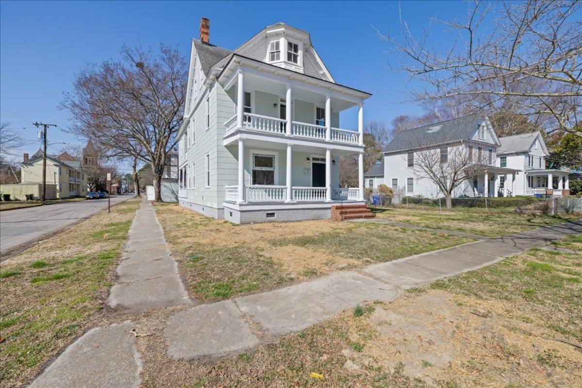 Apartment for rent at 258 Maryland Ave, Portsmouth, VA 23707