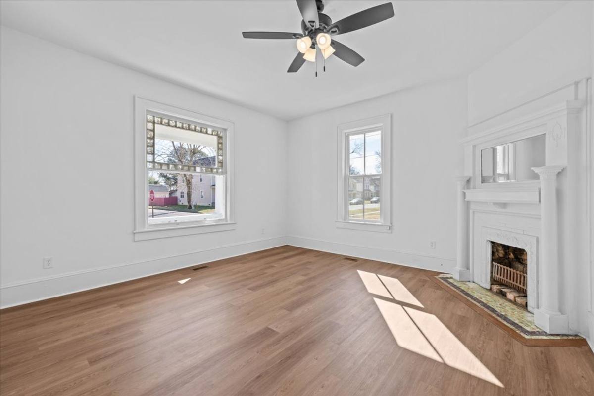 Apartment for rent at 258 Maryland Ave, Portsmouth, VA 23707