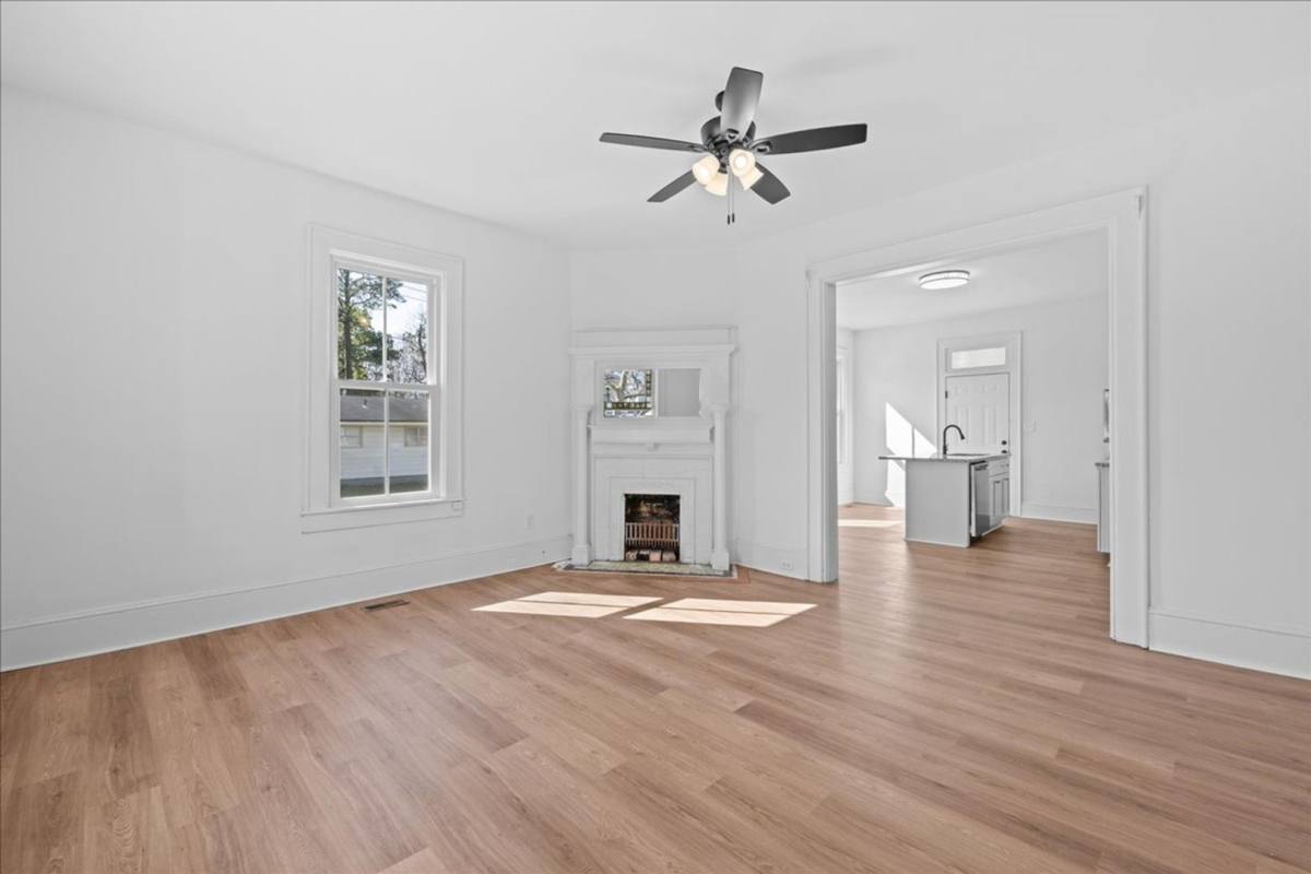 Apartment for rent at 258 Maryland Ave, Portsmouth, VA 23707