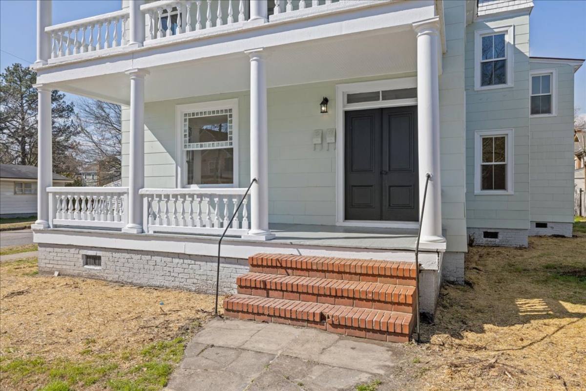 Apartment for rent at 258 Maryland Ave, Portsmouth, VA 23707