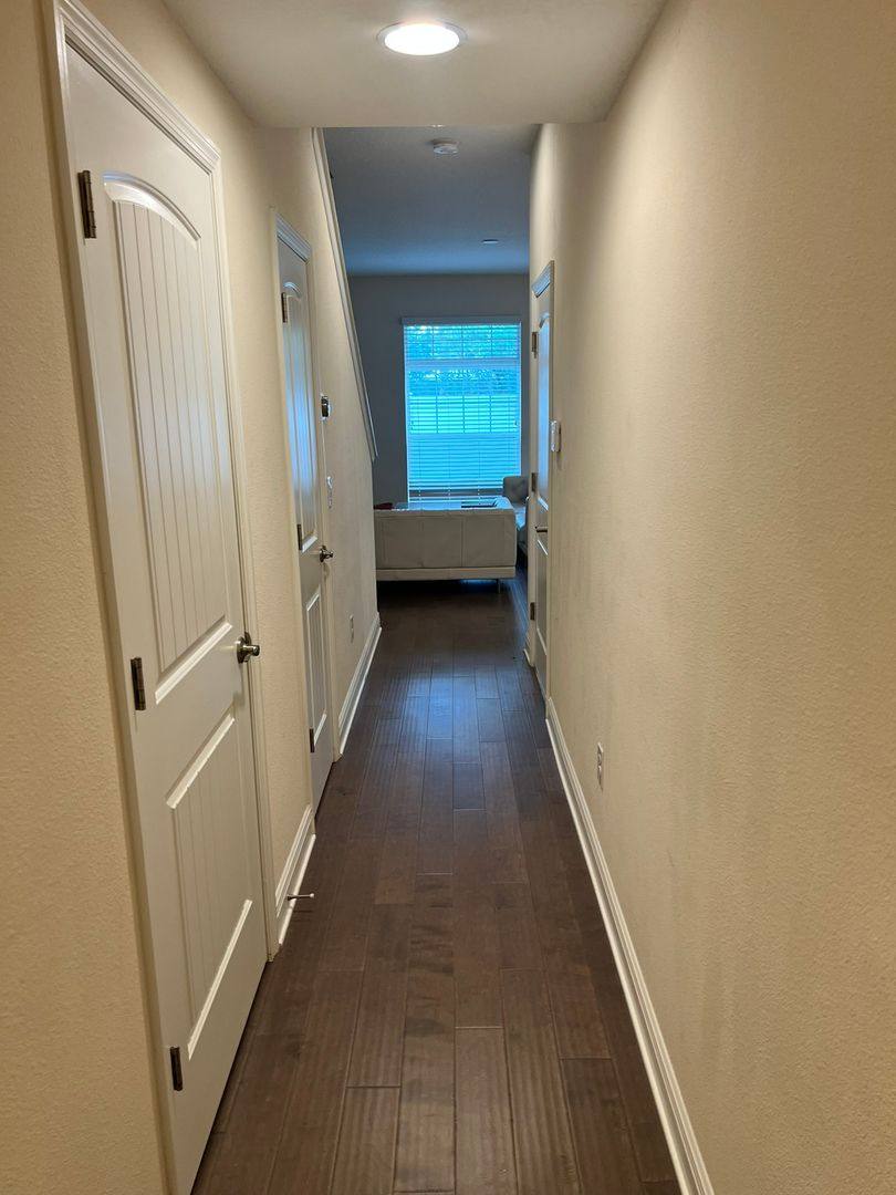 Apartment for rent at 115 N Arrawana Ave, Tampa, FL 33609