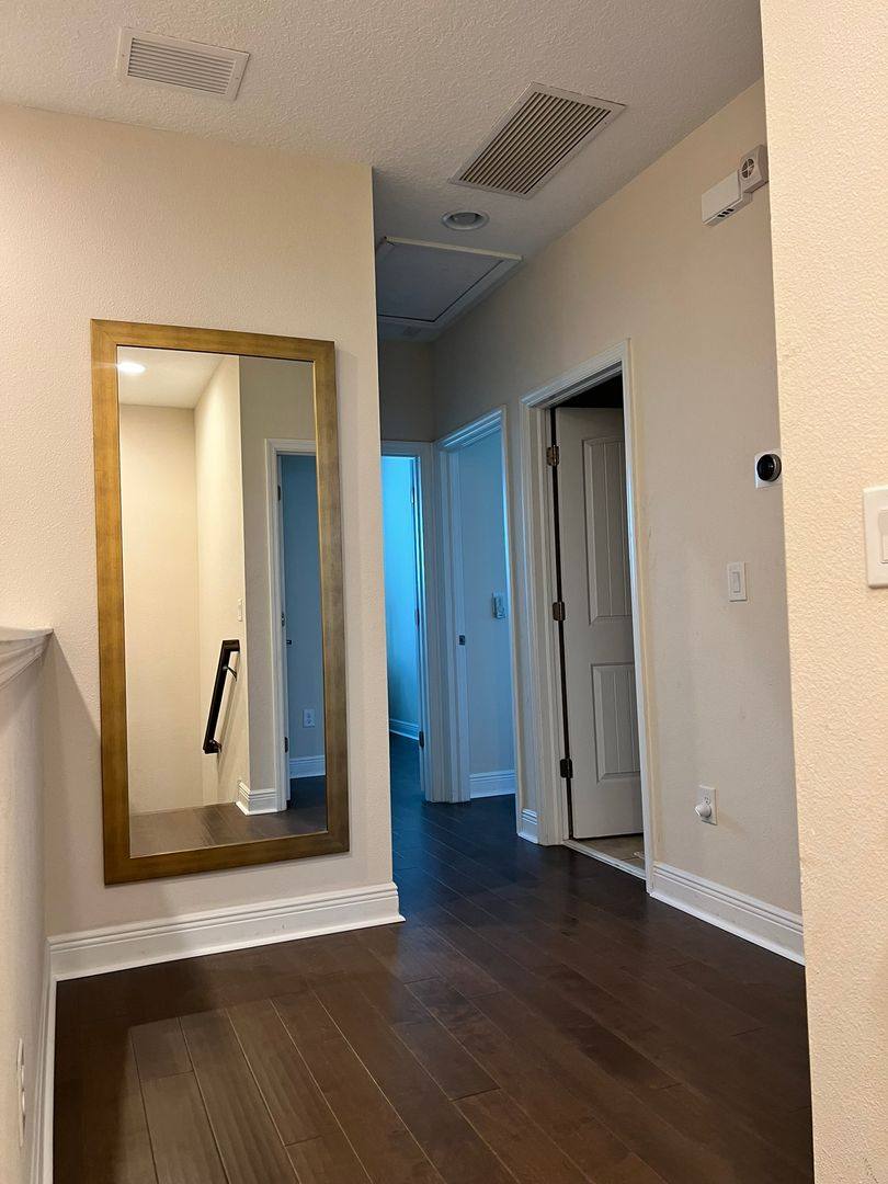 Apartment for rent at 115 N Arrawana Ave, Tampa, FL 33609